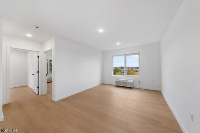 Building Photo - 768 Bergen St