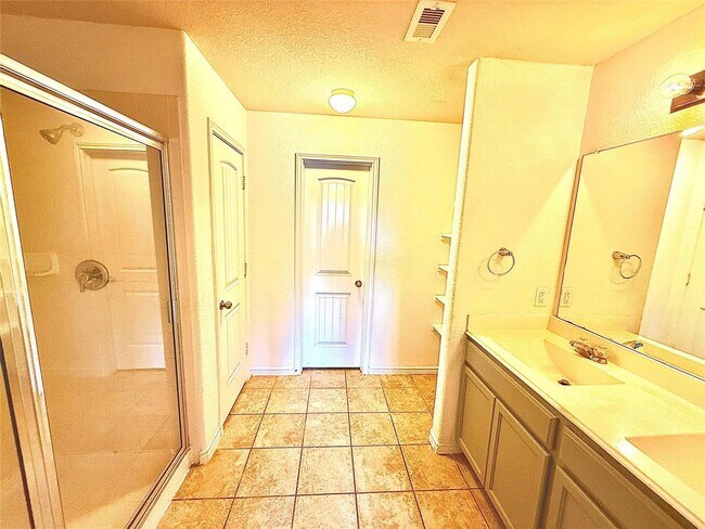 Building Photo - 9203 Haverford Cove Ct