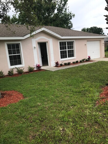 Building Photo - 5006 Sail Ct