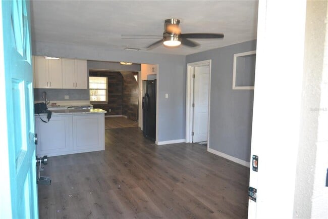 Building Photo - 11465 92nd St N