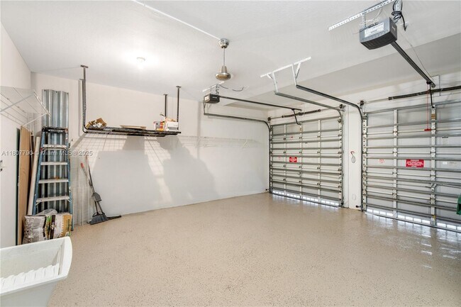 Building Photo - 7500 NW 107th Pl