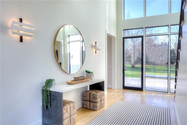 Building Photo - 766 Indian Ave