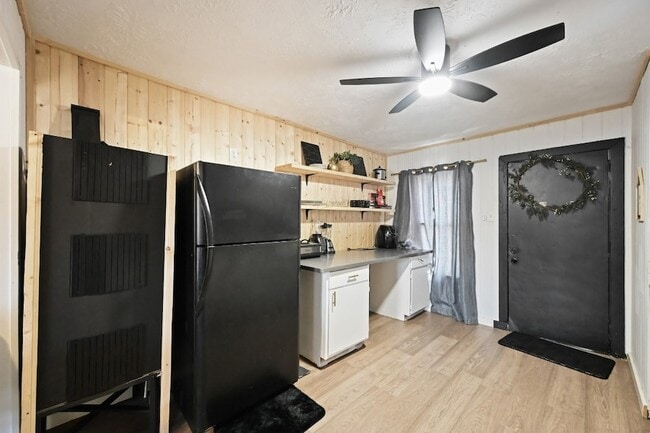 Building Photo - 3705 Bremond St