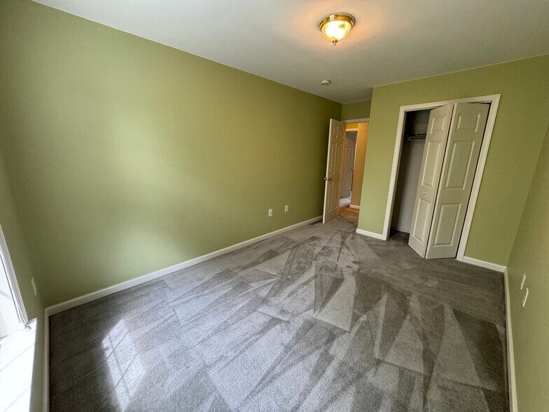 Building Photo - 51 Talia Dr