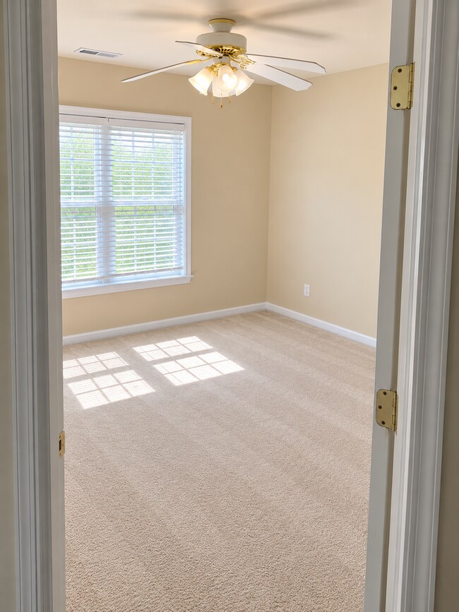 Building Photo - 13347 Chesapeake Pl
