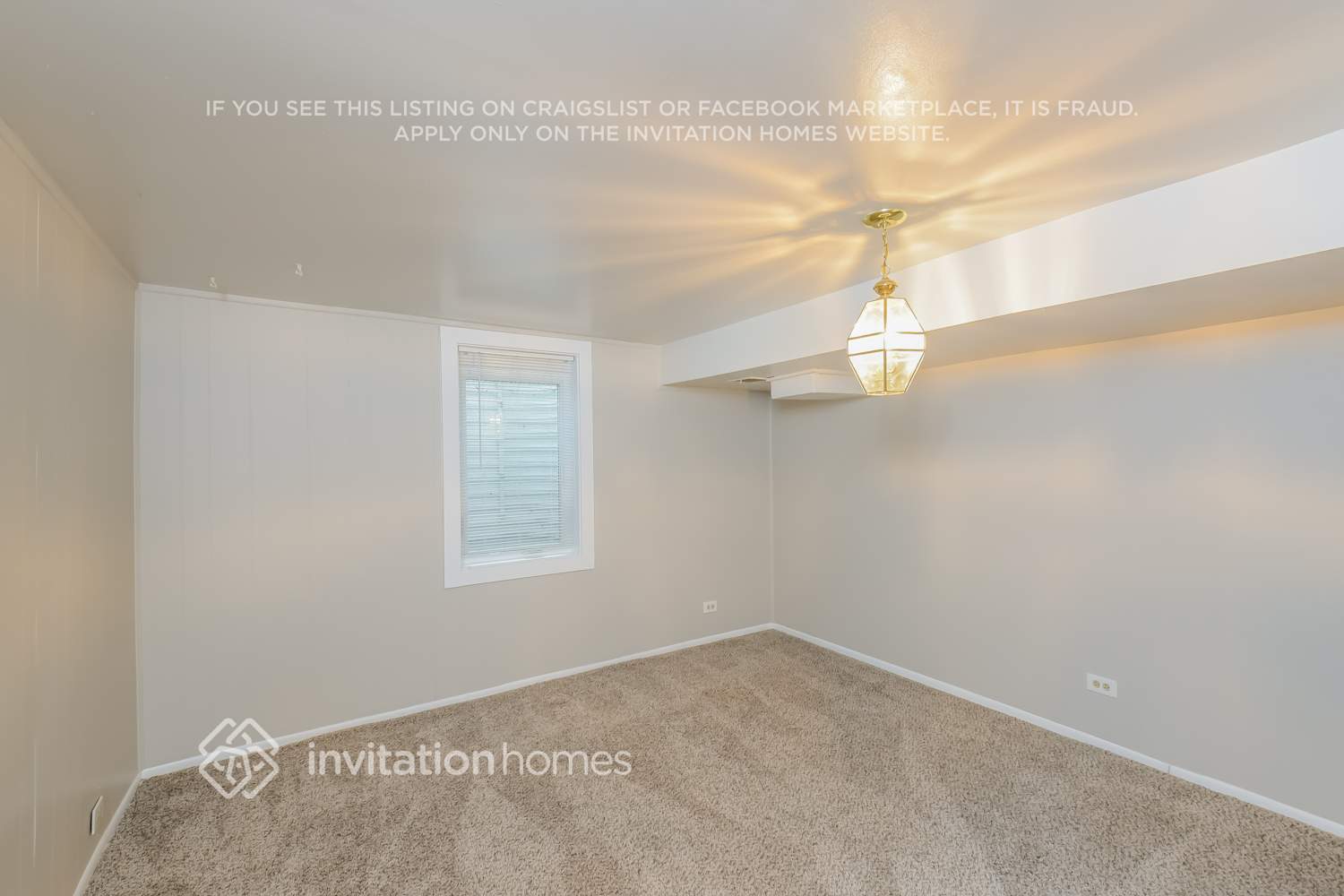 Building Photo - 8866 W Asbury Dr