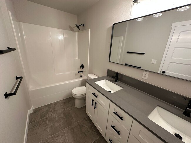 Building Photo - 1818 chipman St SE