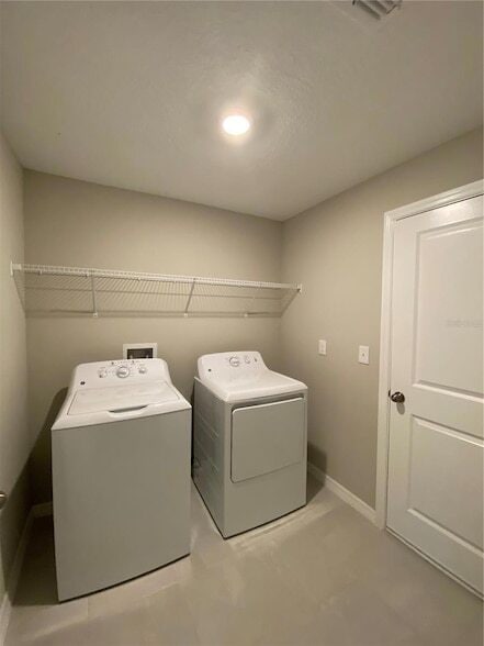 Building Photo - 2530 SW 167th Loop