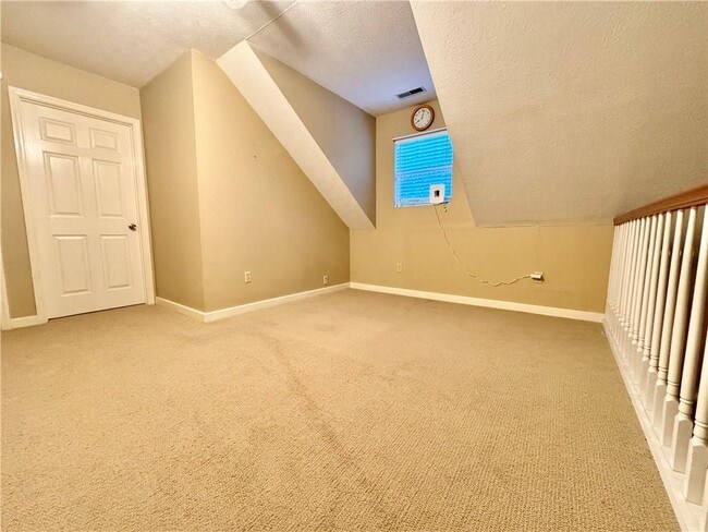 Building Photo - 282 Amazing Wy