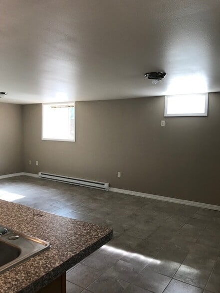 Living Room - 36264 Kopp St