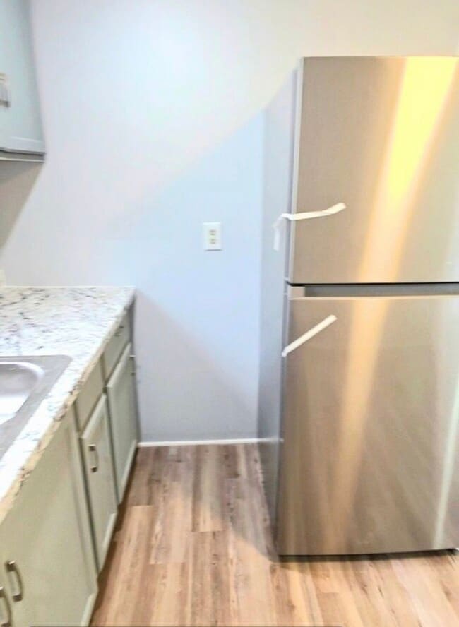 Building Photo - 53 Mill St