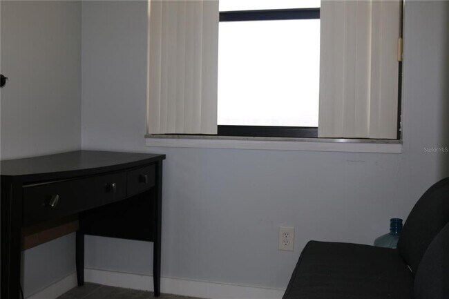 Building Photo - 300 Woodette Dr