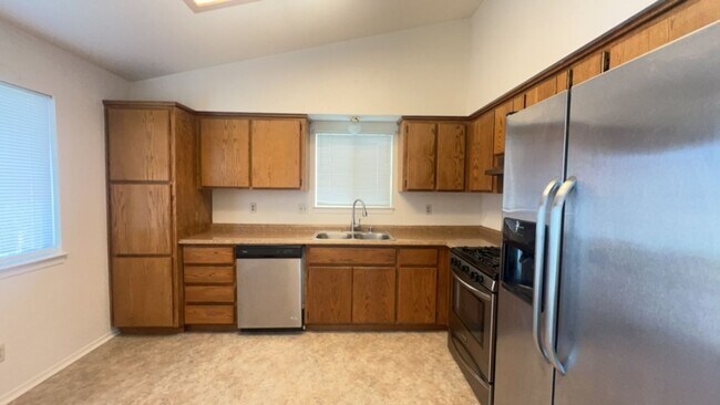 Building Photo - 1331 Mary Jo Dr