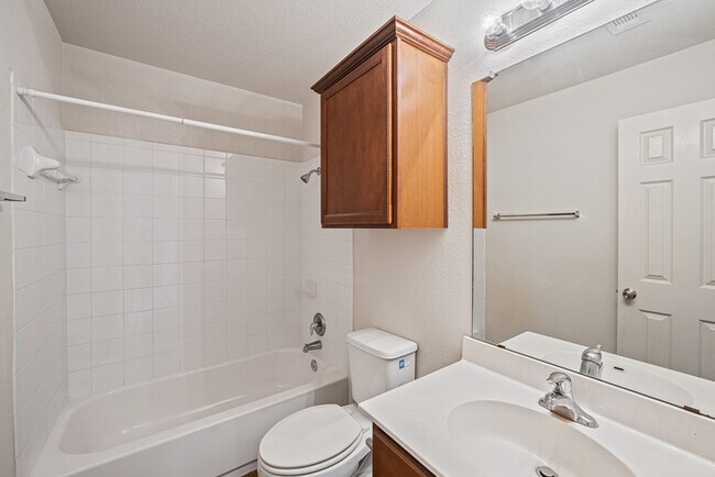 Building Photo - 3500 Savage Springs Dr