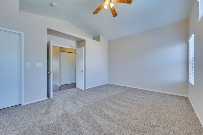 Building Photo - NW!! POOL!!!! GATED!!! Com. Park!!! Low Maintenance desert landscape front Yard. New Carpet!! Ups...