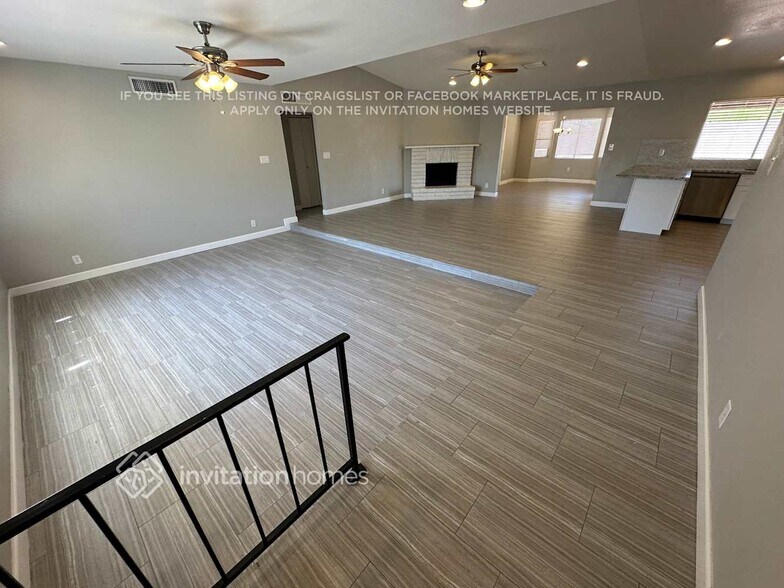 Building Photo - 2511 S Evergreen Rd