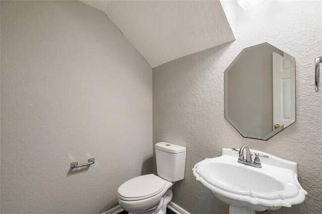 Building Photo - 3711 Hill Family Ln