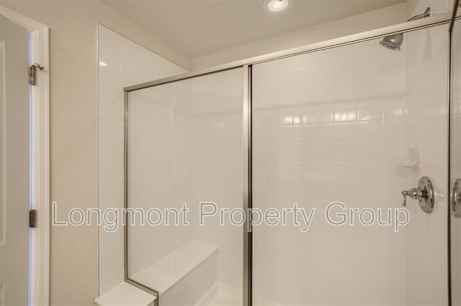 Building Photo - 679 Stonebridge Dr