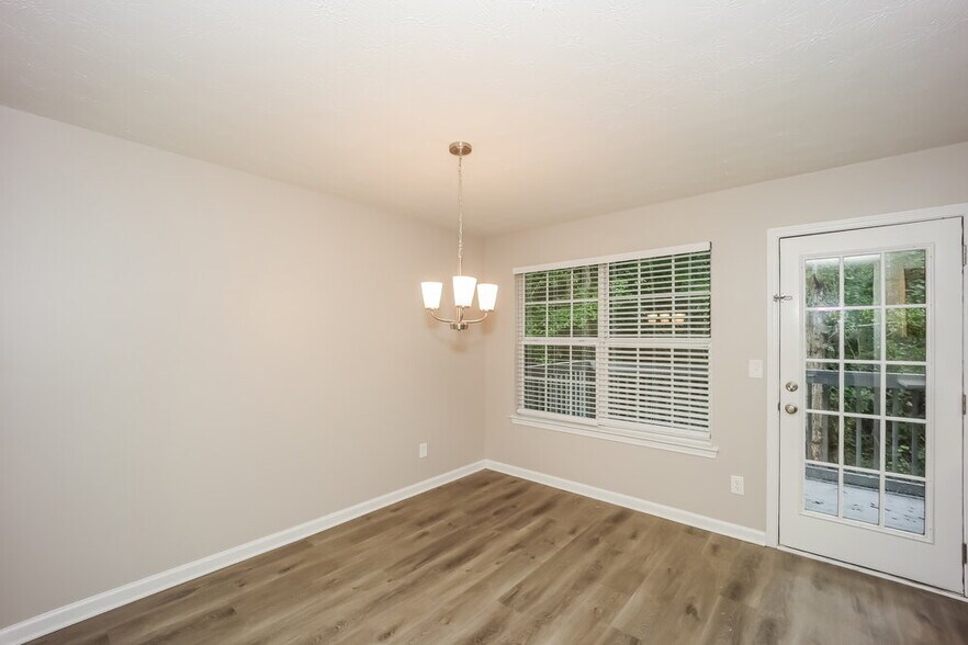 Building Photo - 2534 Walter Way