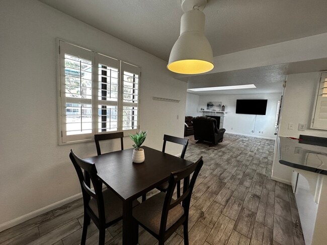 Building Photo - Furnished 3 Bedroom Condo across from Golf...
