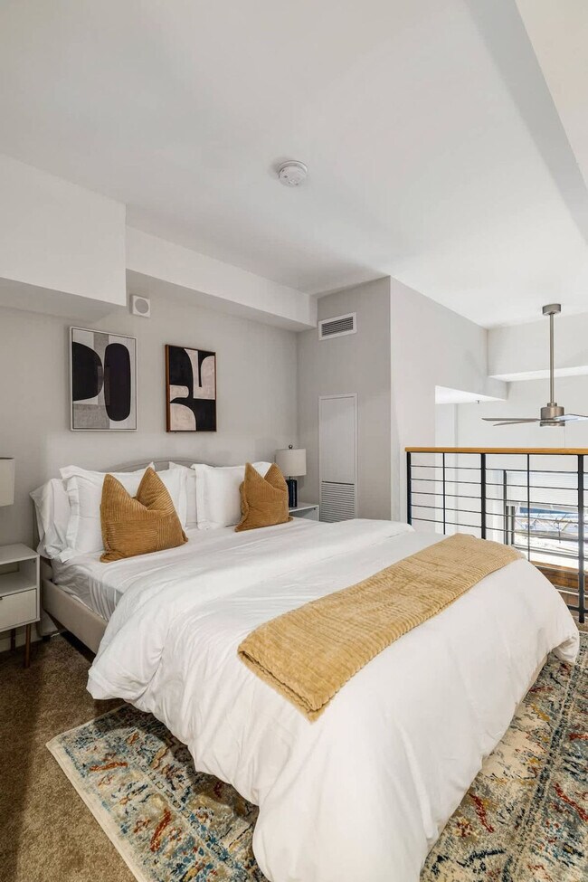 Building Photo - 309 Vine St