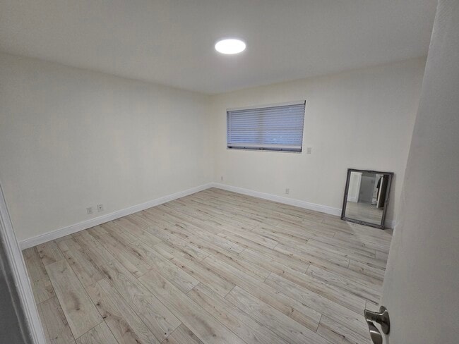Building Photo - 800 Ibis Way