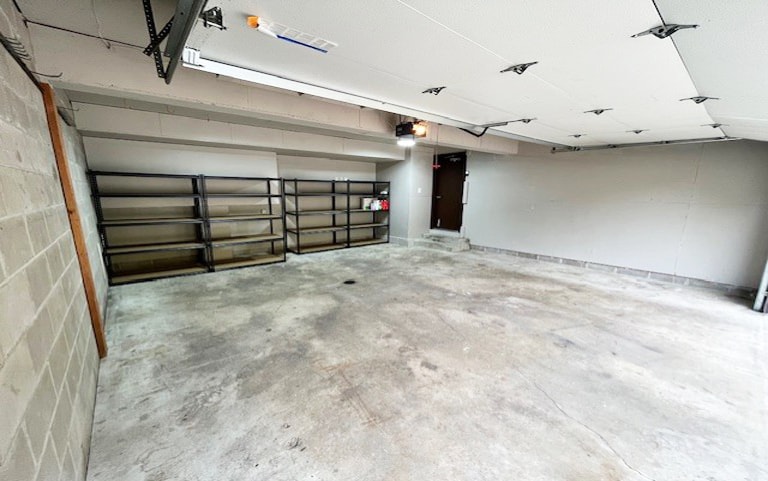 Building Photo - 3879 Polk St NE