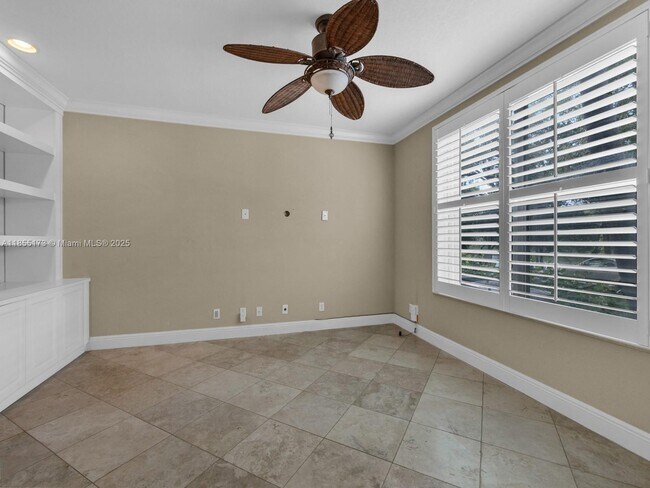 Building Photo - 2891 S Greenleaf Cir