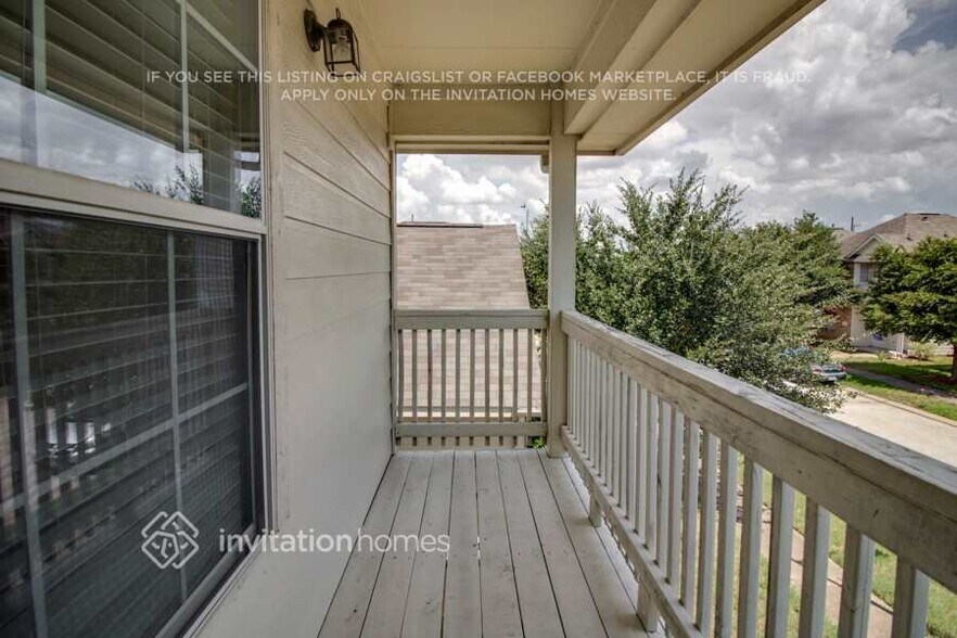 Building Photo - 6337 Mountain Pines Ln