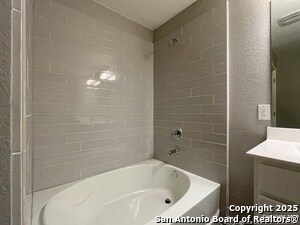 Building Photo - 8018 Kingfisher Lndg