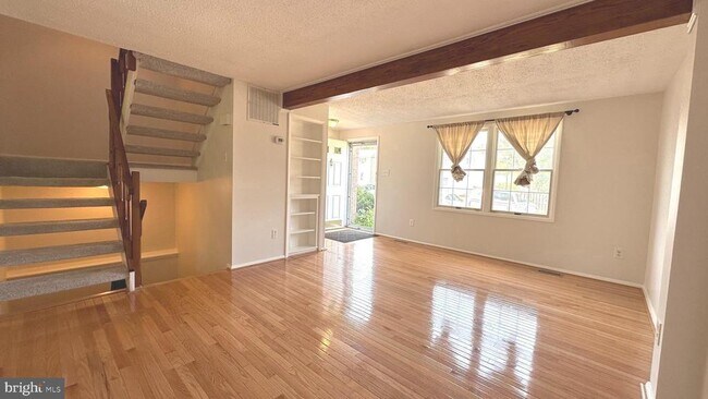 Building Photo - 13566 Bentley Cir