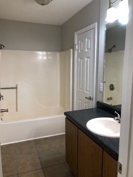 Building Photo - 226 Knox Creek Trail NW