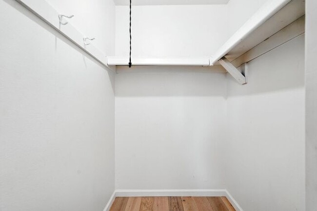 Building Photo - Totally remodeled home in prime Tempe Loca...