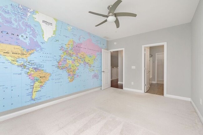 Building Photo - 2 Bed 2 Bath Lockerbie Townhome Steps From...