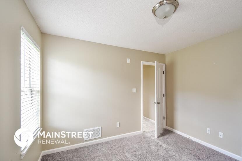 Building Photo - 8878 Little House Cove