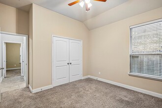 Building Photo - 4850 Palomar Ln