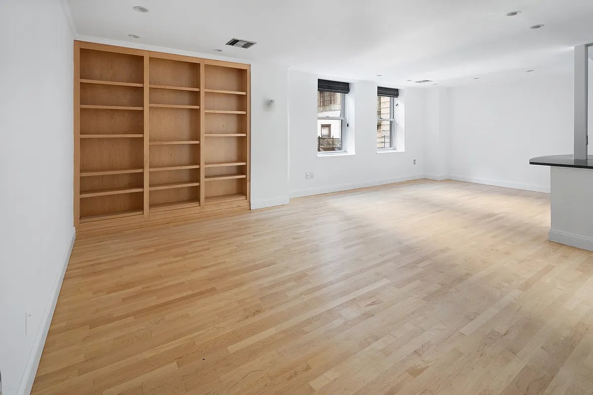 Building Photo - 253 W 73rd St
