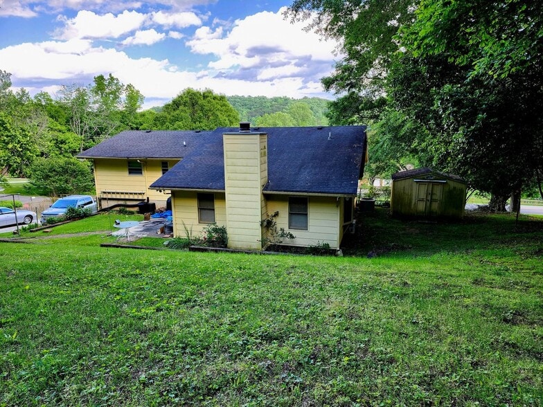 Building Photo - 6067 Browntown Rd