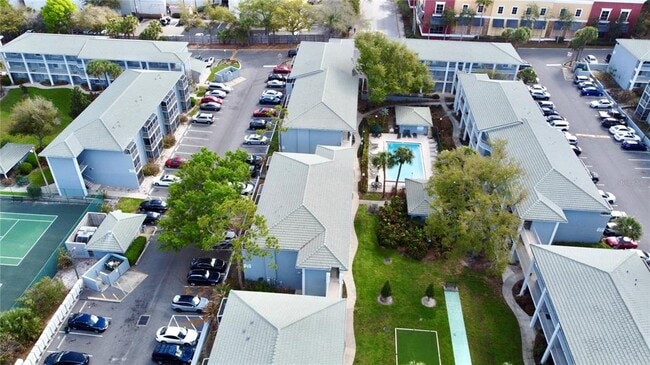 Building Photo - 120 BLUE POINT Way