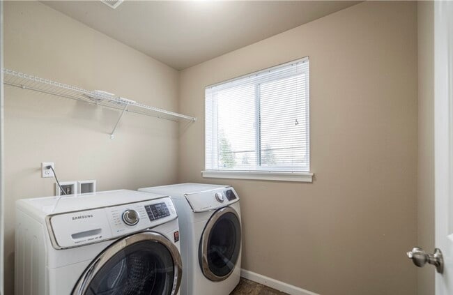 Building Photo - 12435 1st Ave S