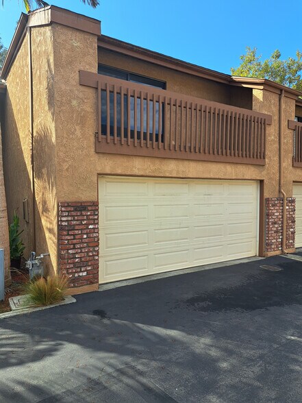 Building Photo - 2286 Pacific Ave