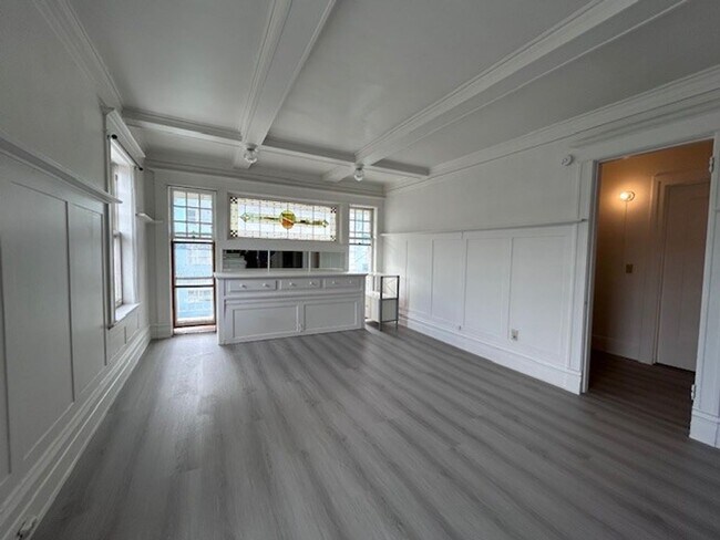 Building Photo - 2437 Shattuck Ave.