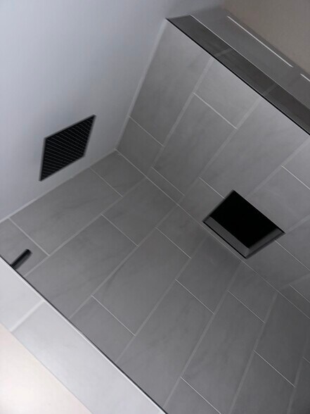 Building Photo - 32952 Urban Ave