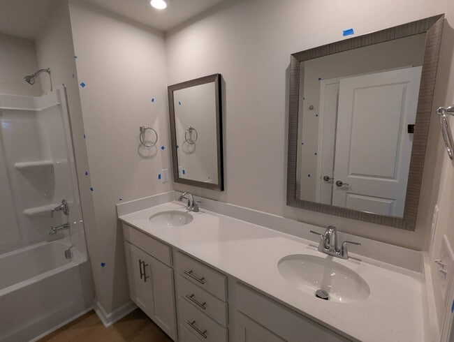 Building Photo - 3099 Blenheim Ct
