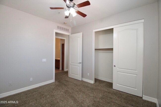 Building Photo - 1456 E 9th St