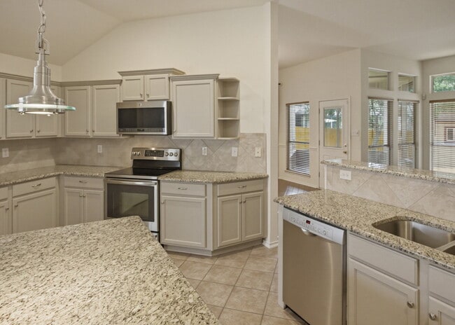 Building Photo - Charming 3-Bedroom Home with 2 Full Baths in Cibolo, TX