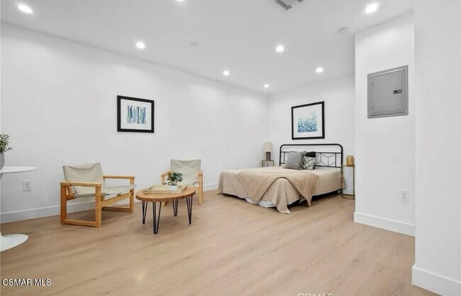 Building Photo - 6251 Alcove Ave
