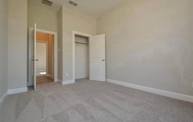 Building Photo - 427 Micaela Meadows Ct