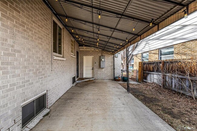 Building Photo - 1150 S Jackson St