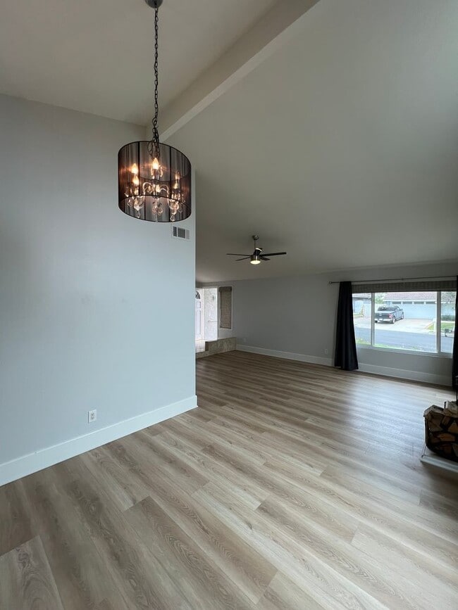 Building Photo - Beautiful Single Story 4b 2b Family Home